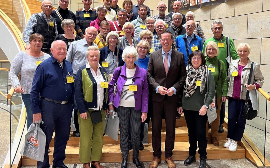 Seniorengruppe des Brühler Turnvereins zu Gast im Landtag